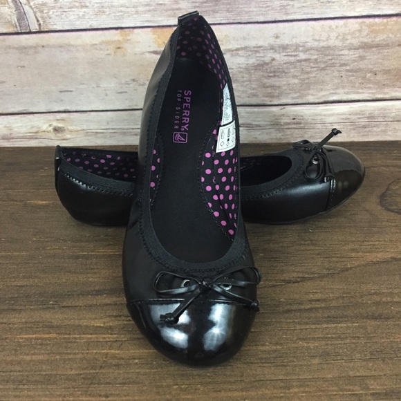 sperry black flats